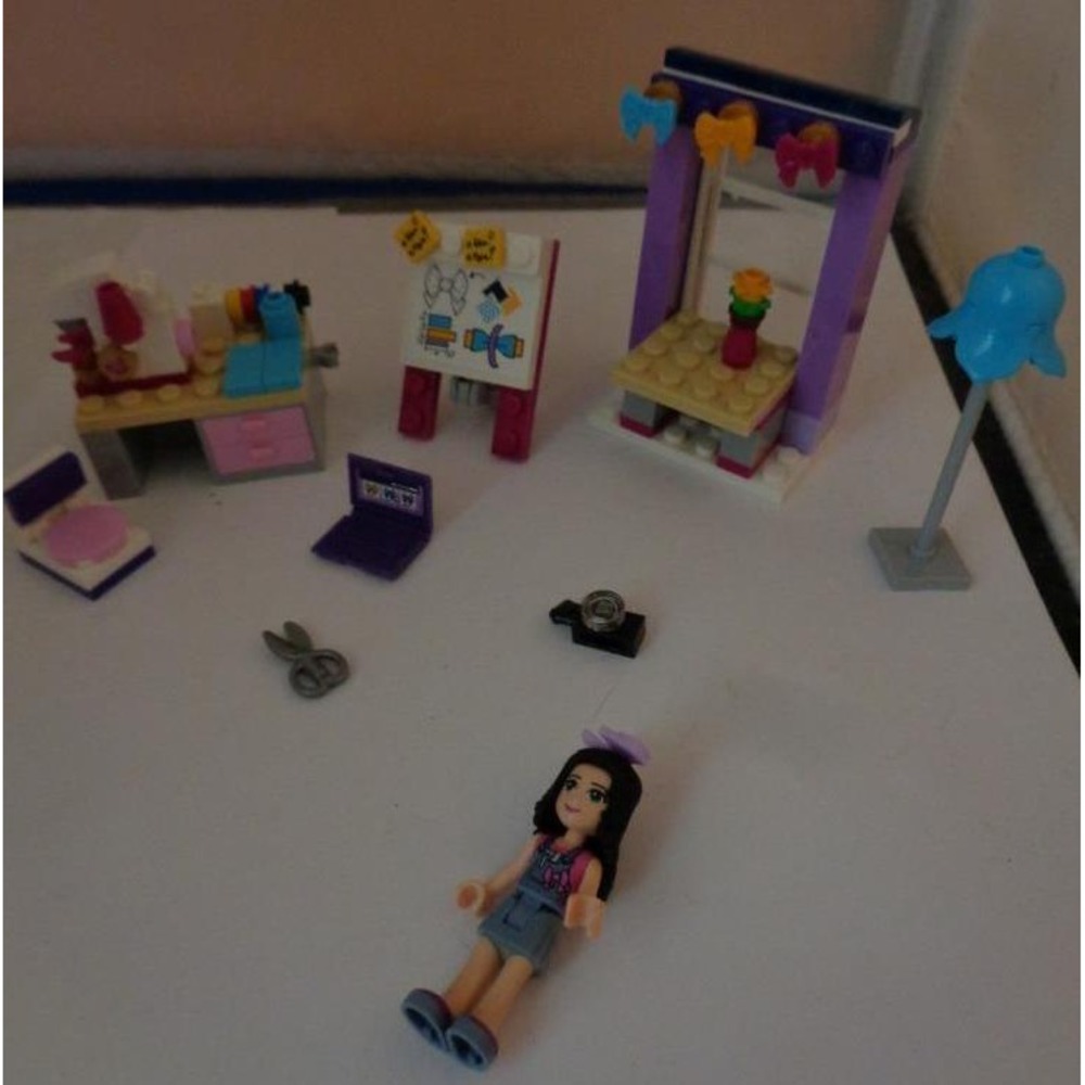 Lego 41115 Emma's Creative Workshop with Minifigure